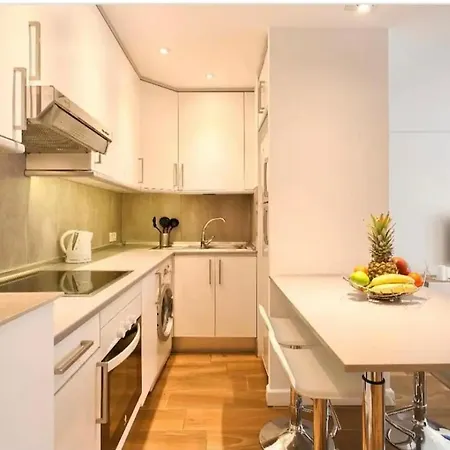 Apartment Beautiful In Center Marbella